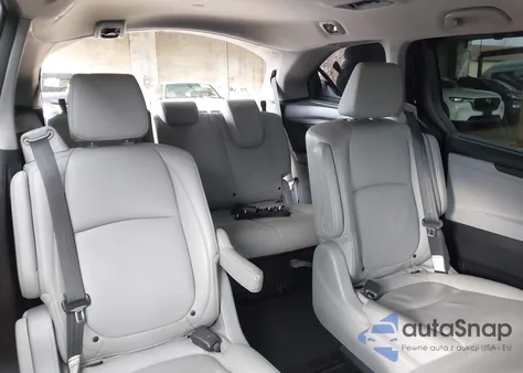 2021 Honda Odyssey Touring из США, поврежденный, VIN 5FNRL6H87MB006185